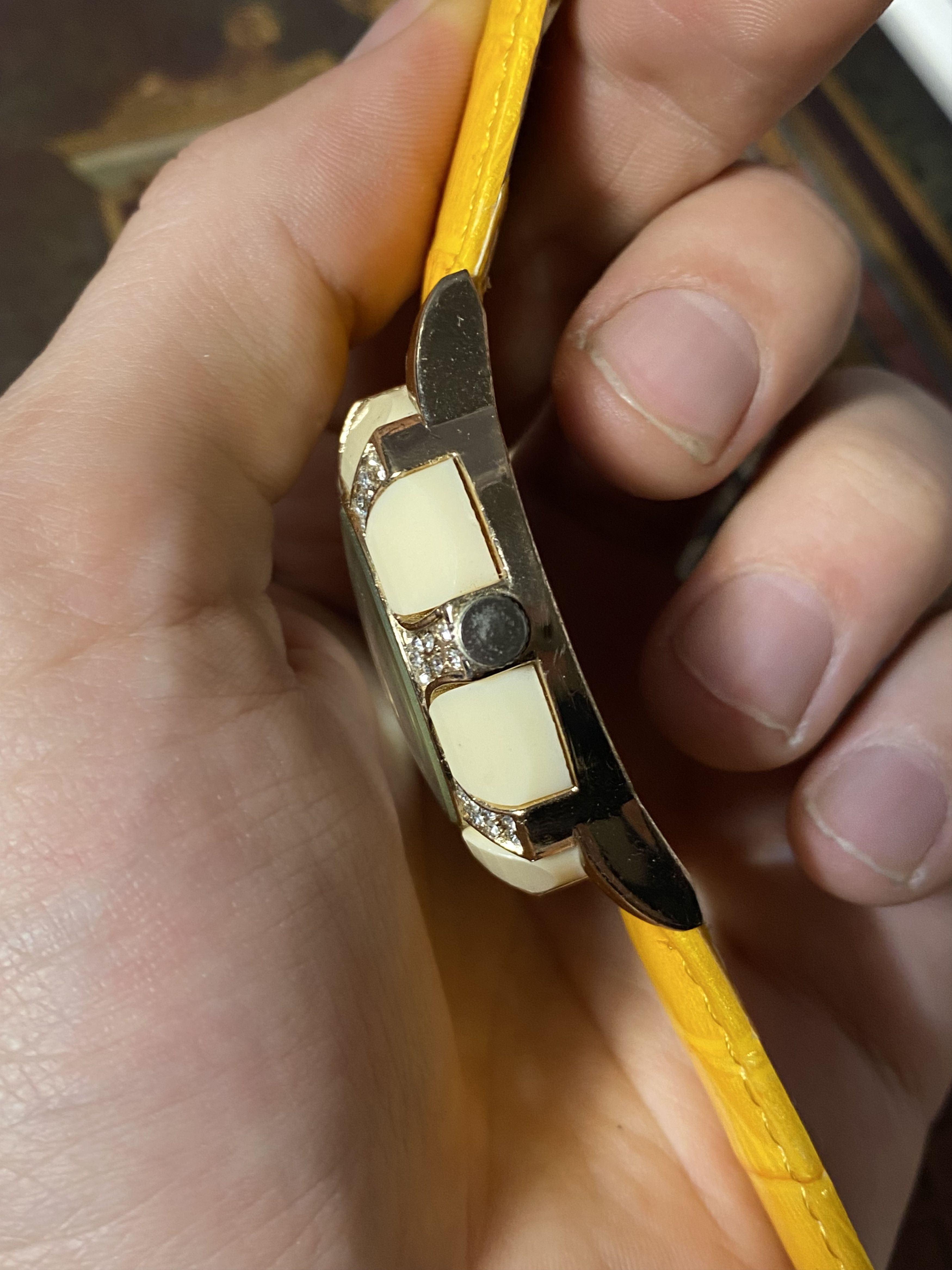 Japanese Brand × Jewelry × Vintage Women’s Watch with Yellow Strap - Elegance Size ONE SIZE - 9 Thumbnail