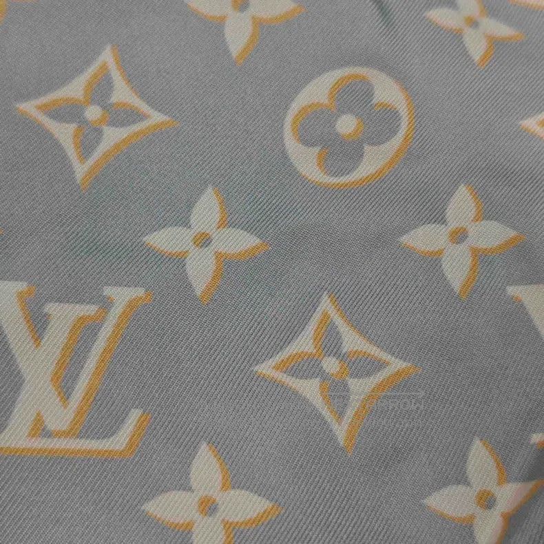 Louis Vuitton Louis Vuitton Light blue full logo mulberry silk shirt Size XS / US 0-2 / IT 36-38 - 7 Thumbnail