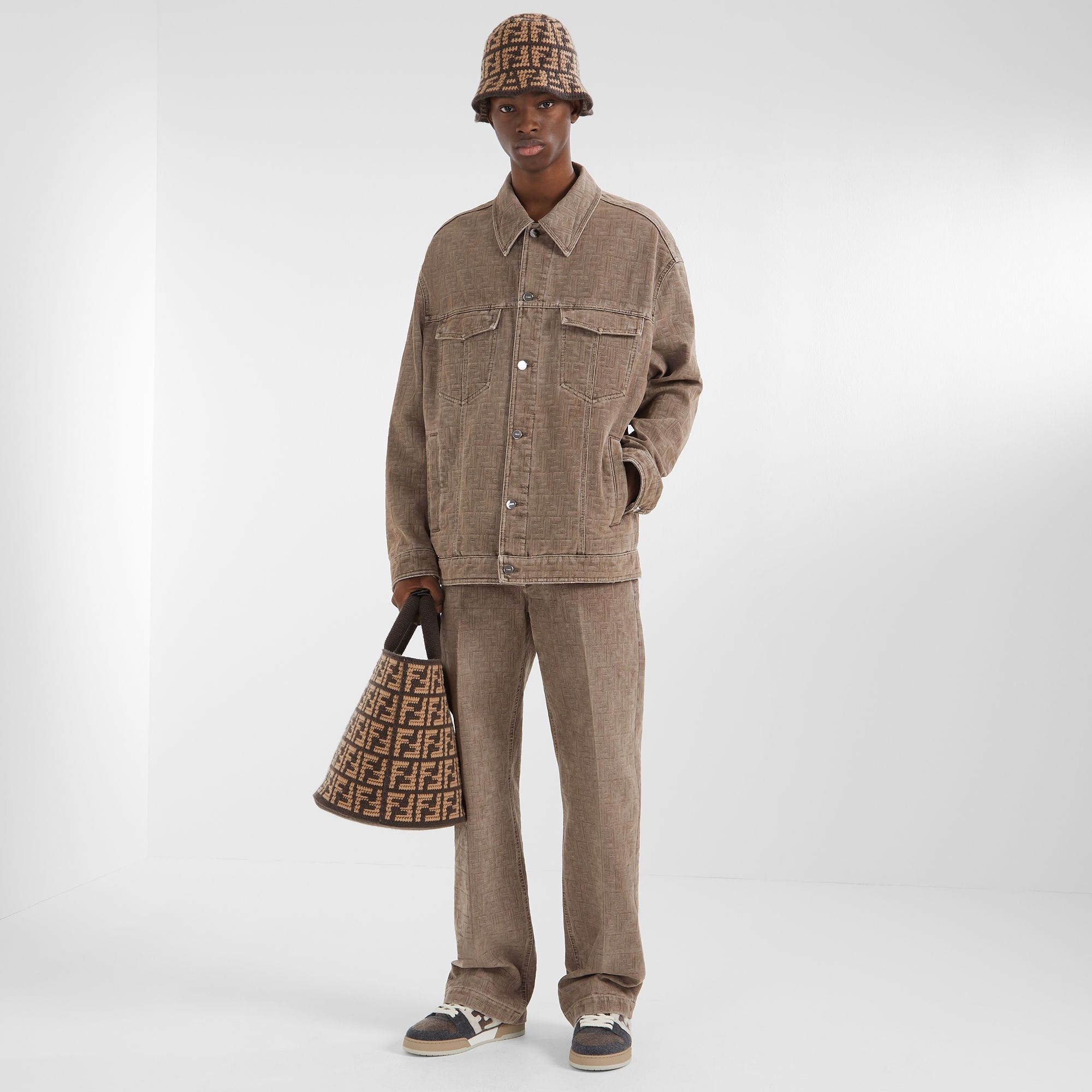 Fendi o1s1wg111025 Trousers in Beige Size US 34 / EU 50 - 4 Thumbnail