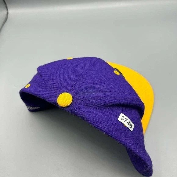 Mitchell & Ness NBA Finals 2002 Hat Men Kobe SnapBack Hardwood Classics Wool Size ONE SIZE - 8 Thumbnail