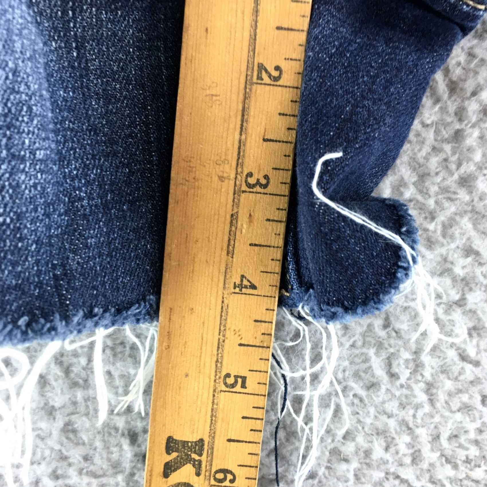 American Eagle Outfitters American Eagle Outfitters Cut Off Shorts Womens 2 Blue Denim Low Rise Zip Fly Size 30" / US 8 / IT 44 - 7 Thumbnail