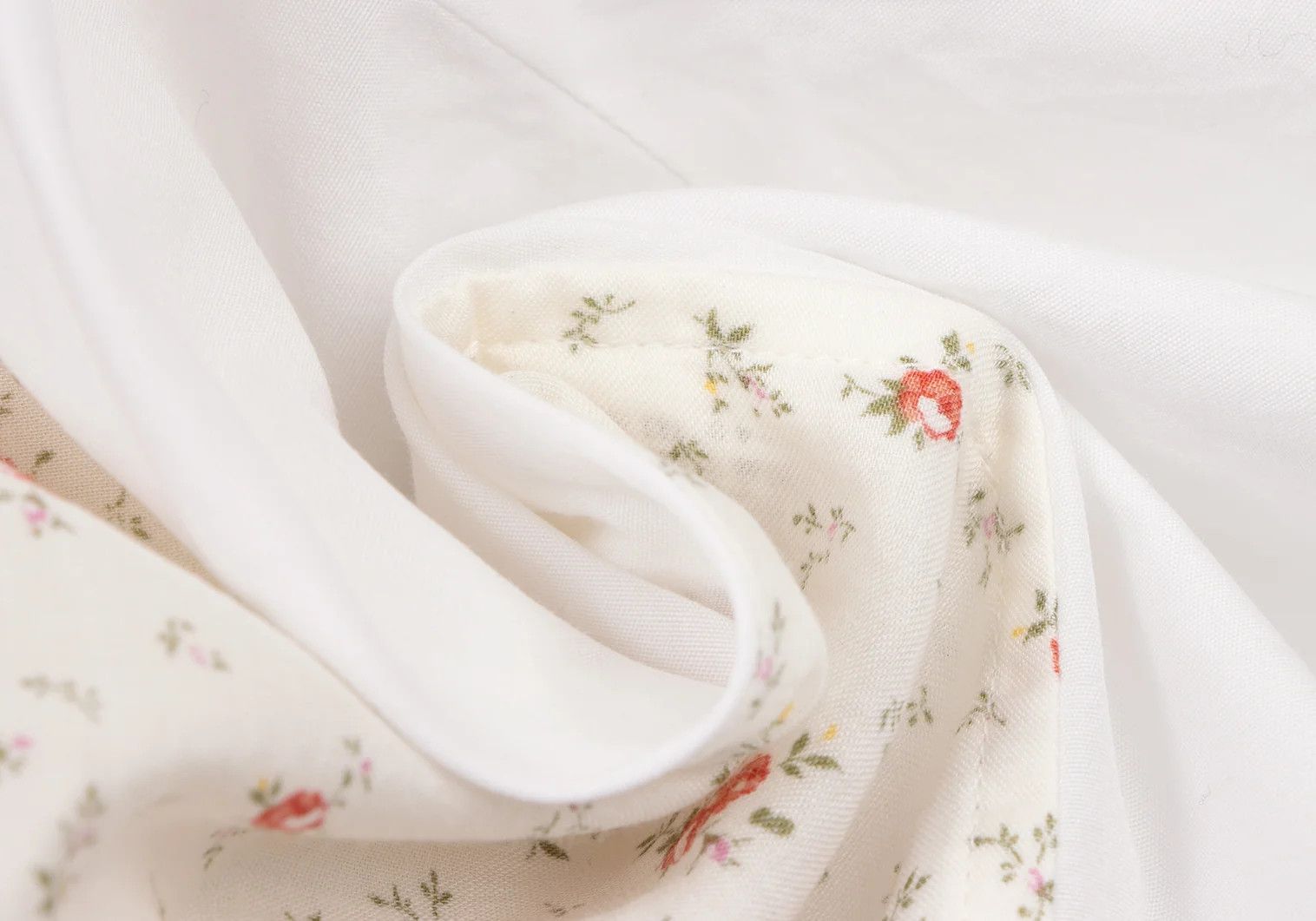 Yohji Yamamoto YOHJI YAMAMOTO Cotton Flower Shirt White 3 Size US S / EU 44-46 / 1 - 14 Thumbnail