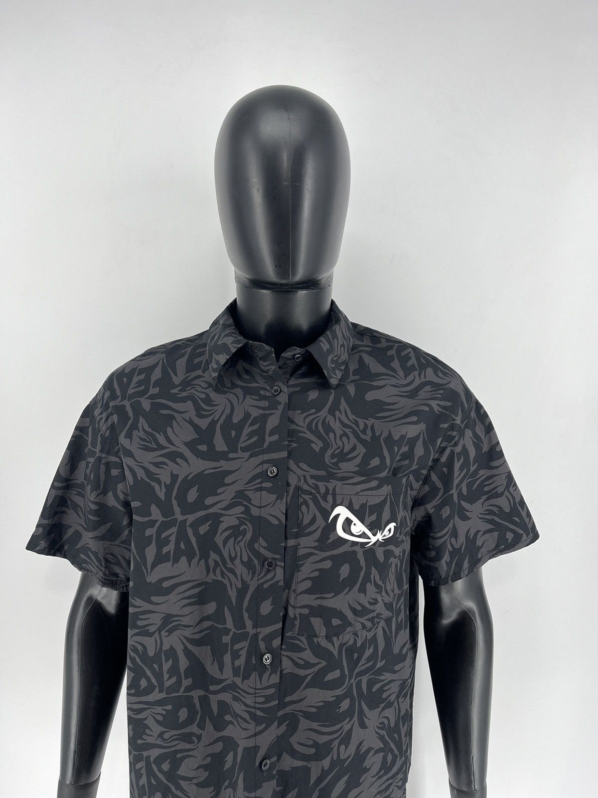 Japanese Brand × Vintage VINTAGE 90s NO FEAR BIG LOGO SHIRT HIPHOP MONOGRAM Size US S / EU 44-46 / 1 - 1 Thumbnail