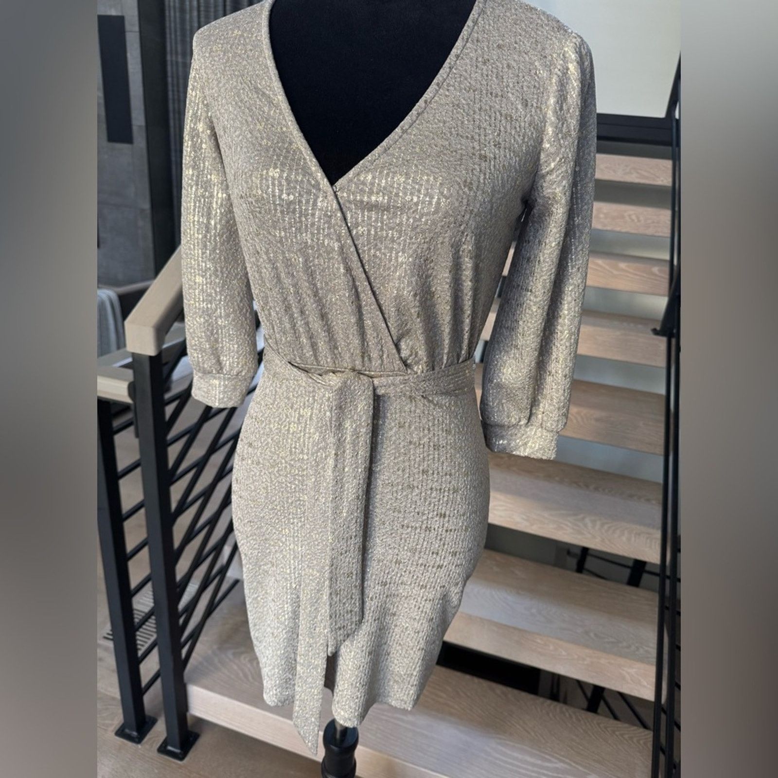Other Y2K Party shimmery Silver Wrap Dress w 3/4 sleeves size XS Size S / US 4 / IT 40 - 6 Thumbnail