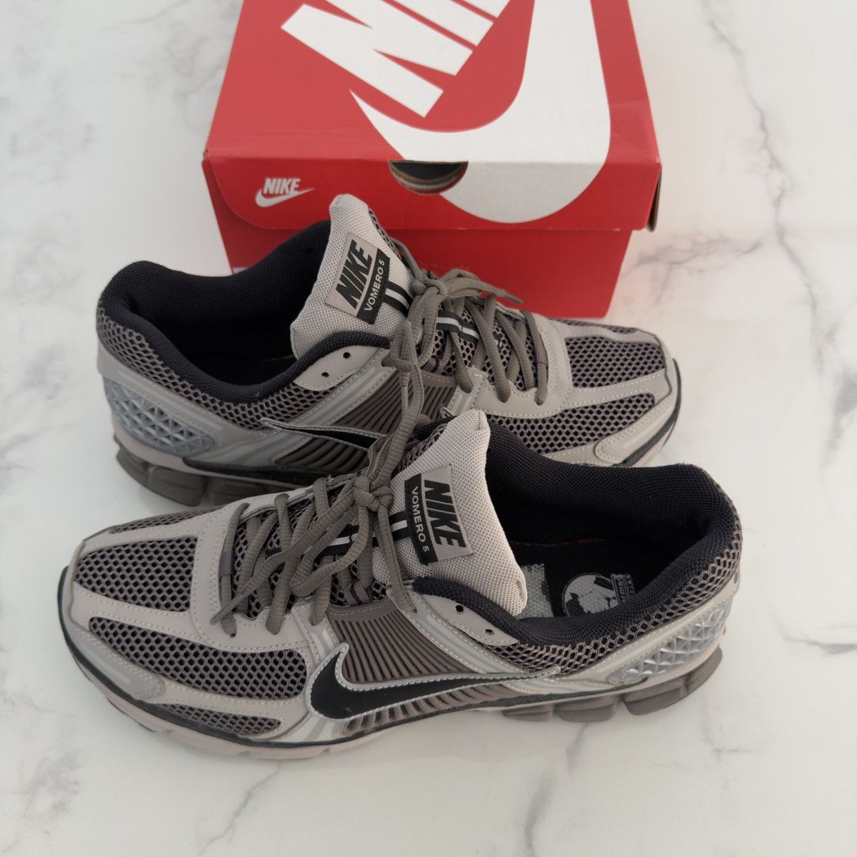 Nike Nike Air Zoom Vomero 5 Grey US 11 🚫READ DESCRIPTION🚫 Size US 11 / EU 44 - 2 Thumbnail