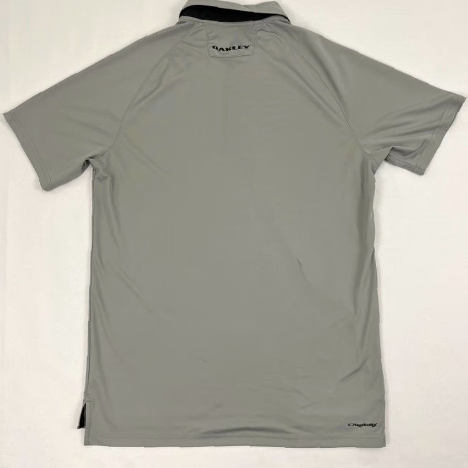 Oakley Oakley Polo Shirt Mens L Gray Hydrolix Active Performance Golf Casual Sports Logo Short Sleeve Regular Fit Polo Men Size US L / EU 52-54 / 3 - 5 Thumbnail