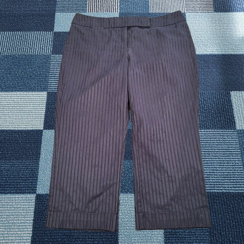 Vintage New York & Company Pants Womens Black Capri Straight Striped Stretch Mid-Rise Size 12 Size 34" / US 12 / IT 48 - 1 Thumbnail