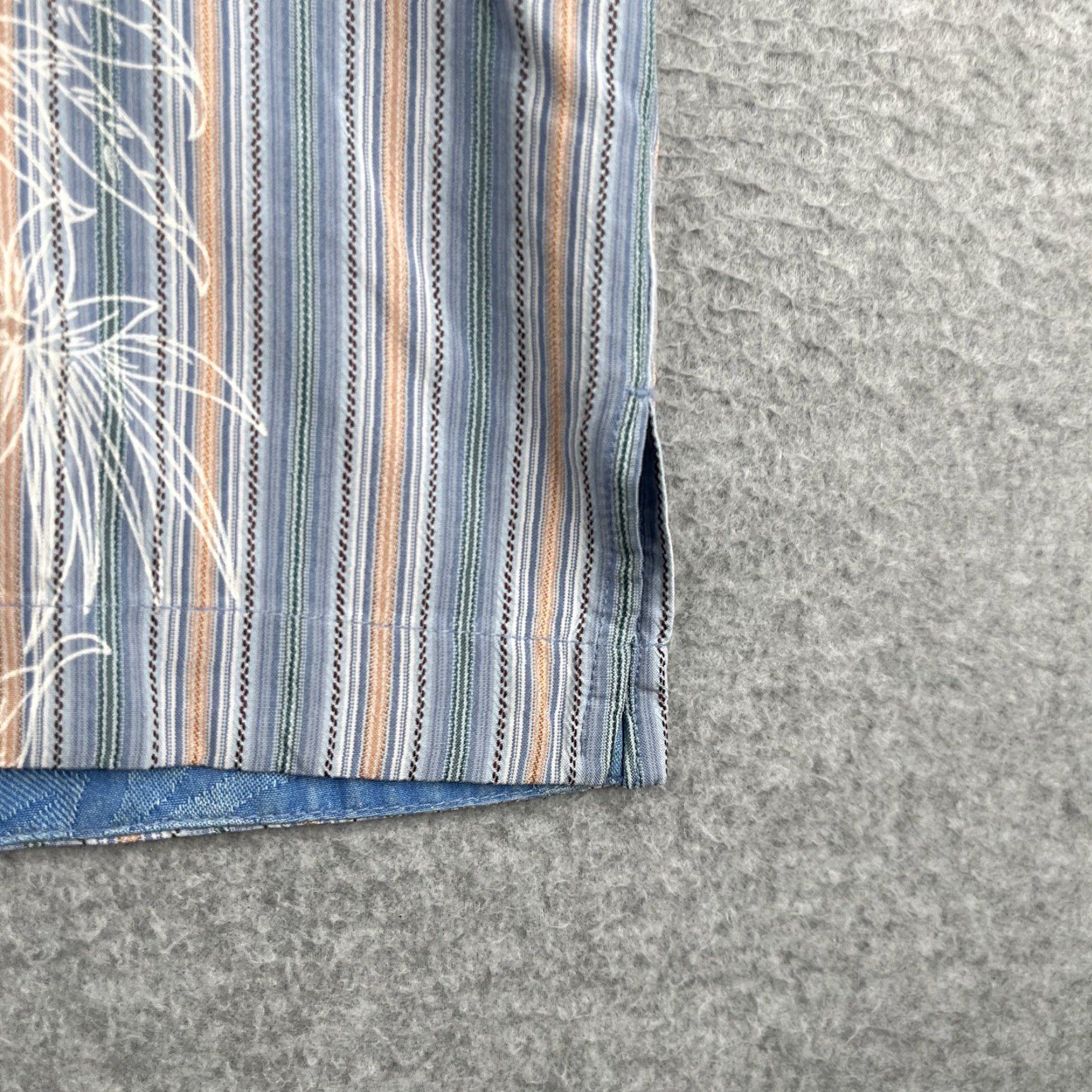 Vintage Jamaica Jaxx Silk Shirt Short Sleeve Button-Up Floral Blue M Mens Size US M / EU 48-50 / 2 - 2 Thumbnail