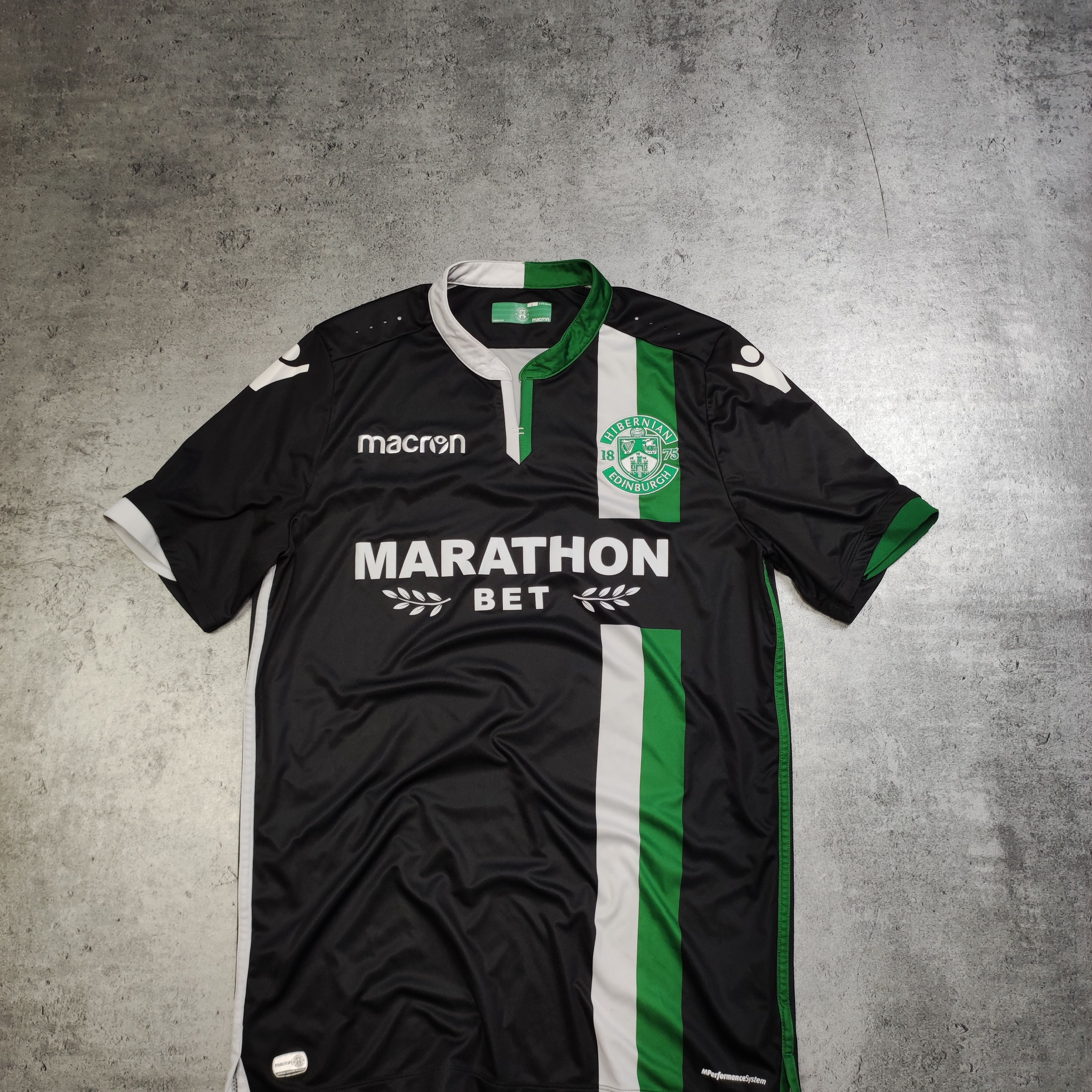 Vintage RARE Scottlish League Hibernian Edinburgh Macron Jersey Size US L / EU 52-54 / 3 - 2 Thumbnail