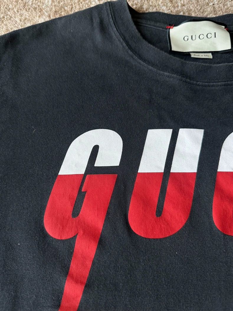 Gucci Gucci Black blade short sleeves 2503-Nextarrow Size US S / EU 44-46 / 1 - 3 Thumbnail