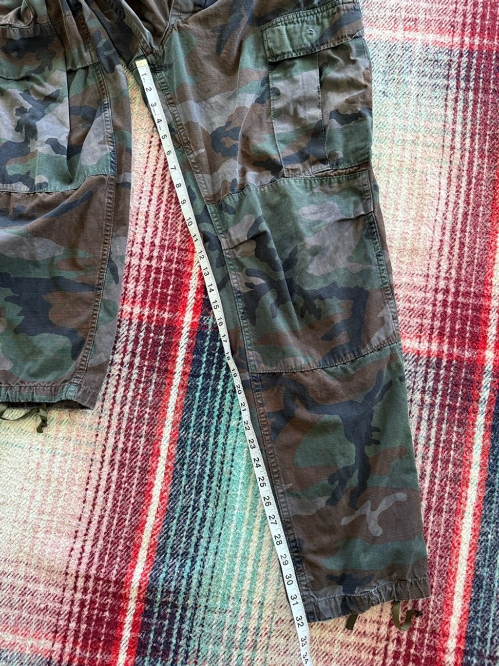 Vintage Vintage Distressed US Military Woodland Camo Cargo Pants 32x Size US 32 / EU 48 - 13 Thumbnail