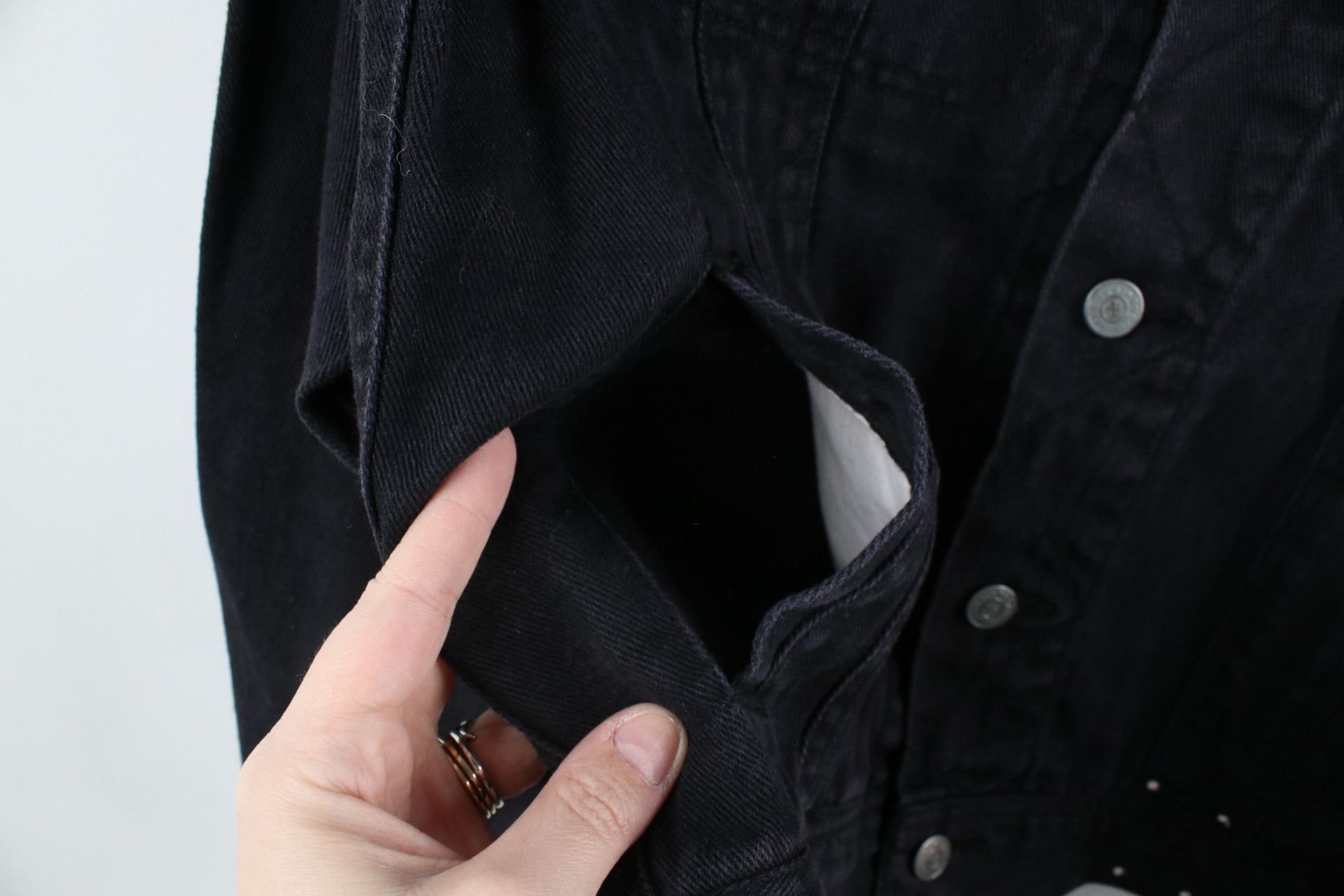 Vintage Vintage 90s Streetwear Faded Denim Jean Trucker Jacket Black Size US S / EU 44-46 / 1 - 6 Thumbnail