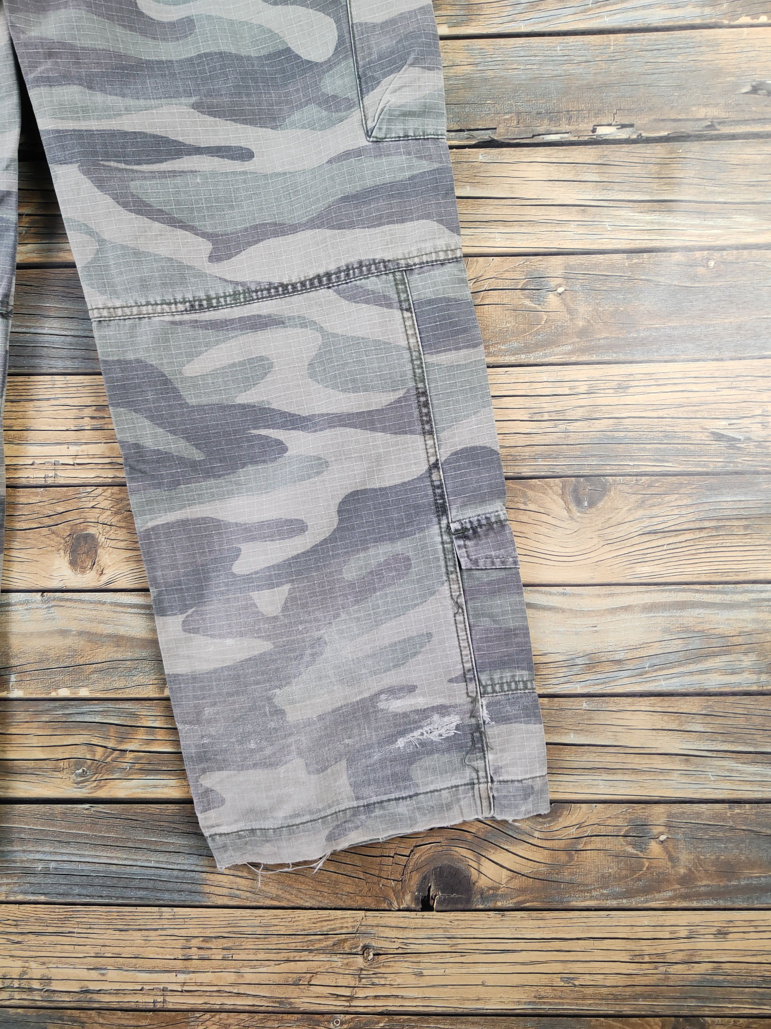 Gap DL Gap Kid Camouflage Multipocket Tactical Cargo Pants #486 Size 26" / US 2 / IT 38 - 12 Thumbnail