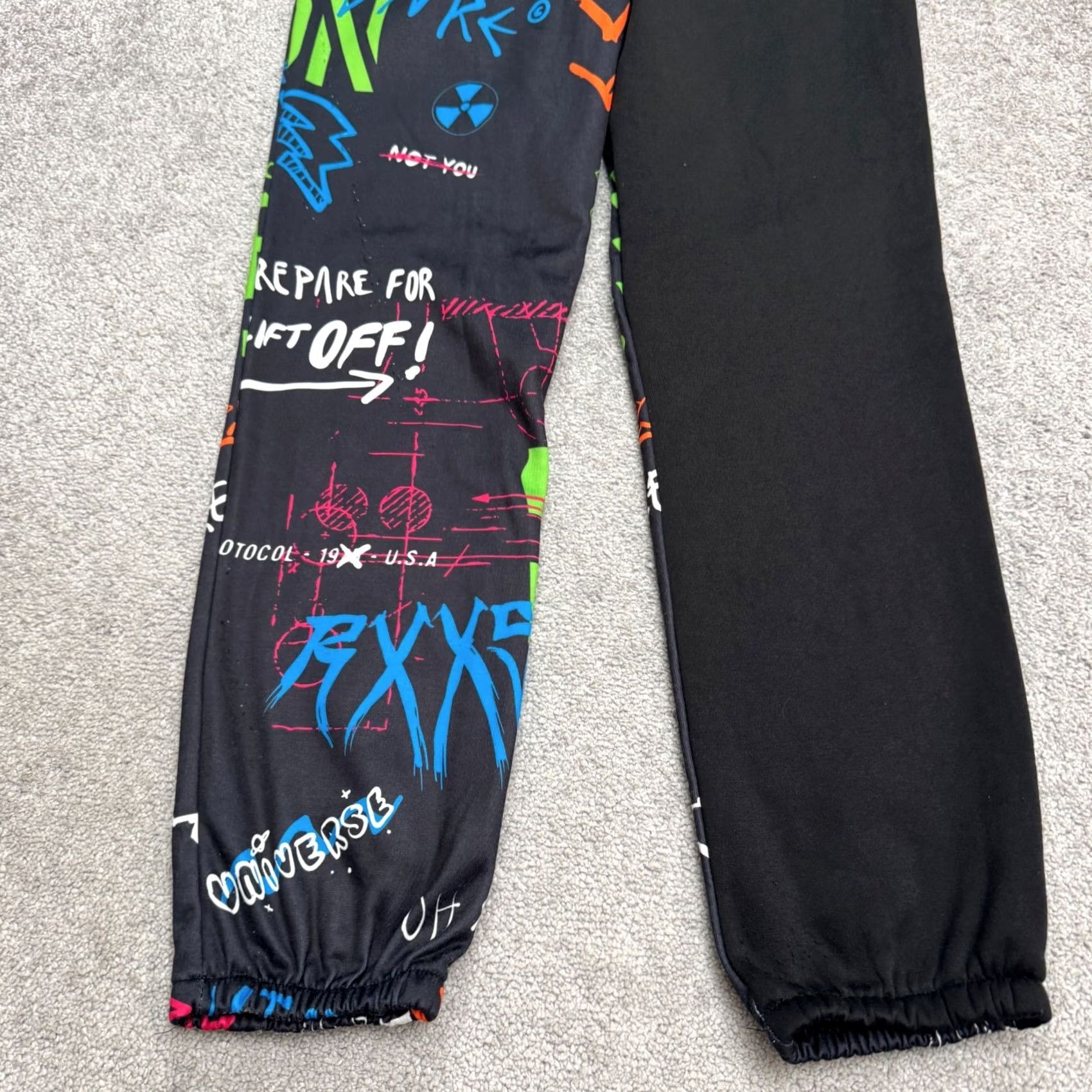 Reason Reason Graffiti Space Print Graphic Jogger Sweatpants Men S Black Streetwear Size US 29 - 6 Thumbnail