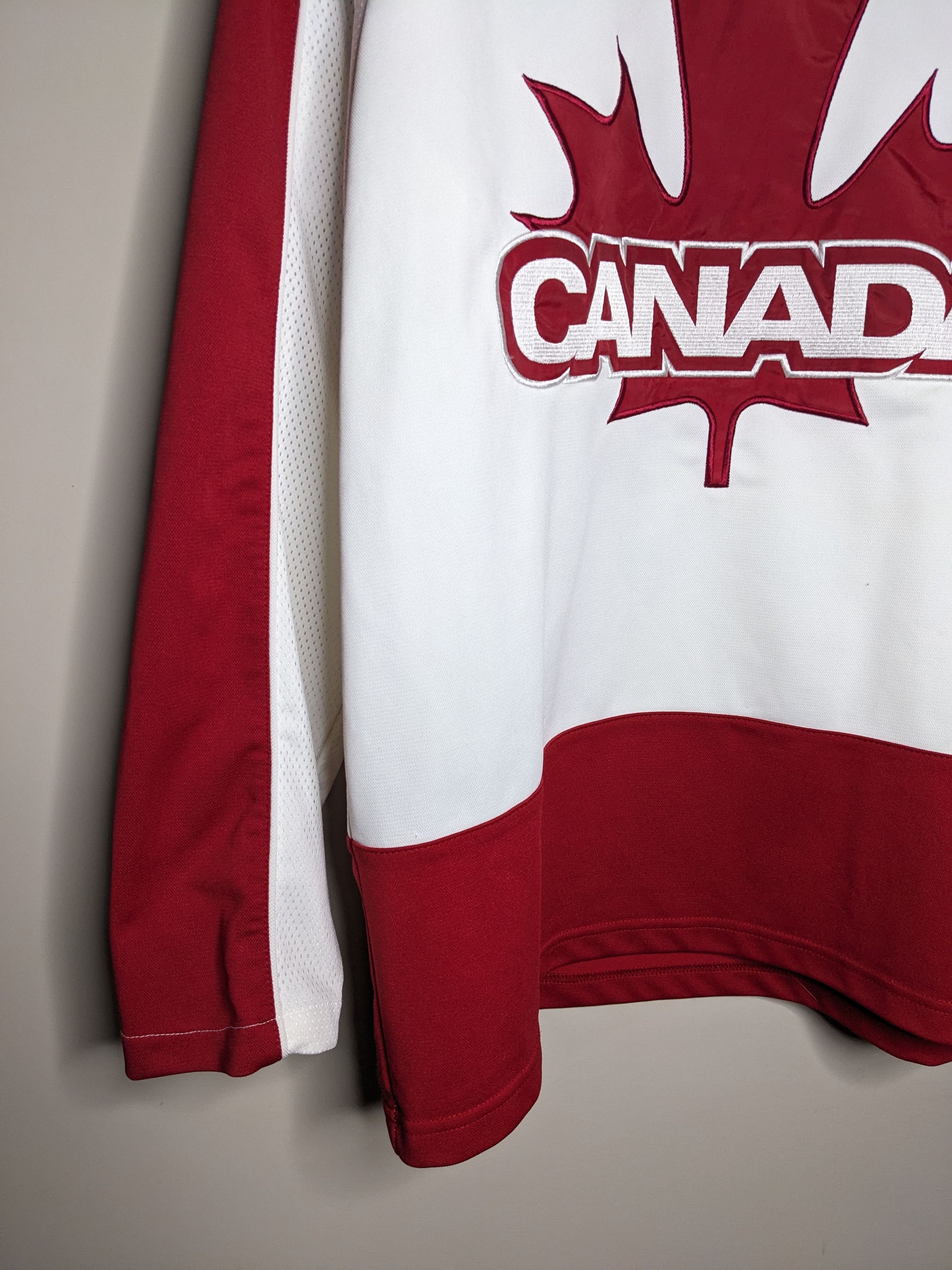 Hudsons Bay VINTAGE Hudsons Bay Canada Hockey Jersey 2006 Olympics Large Size US L / EU 52-54 / 3 - 3 Thumbnail