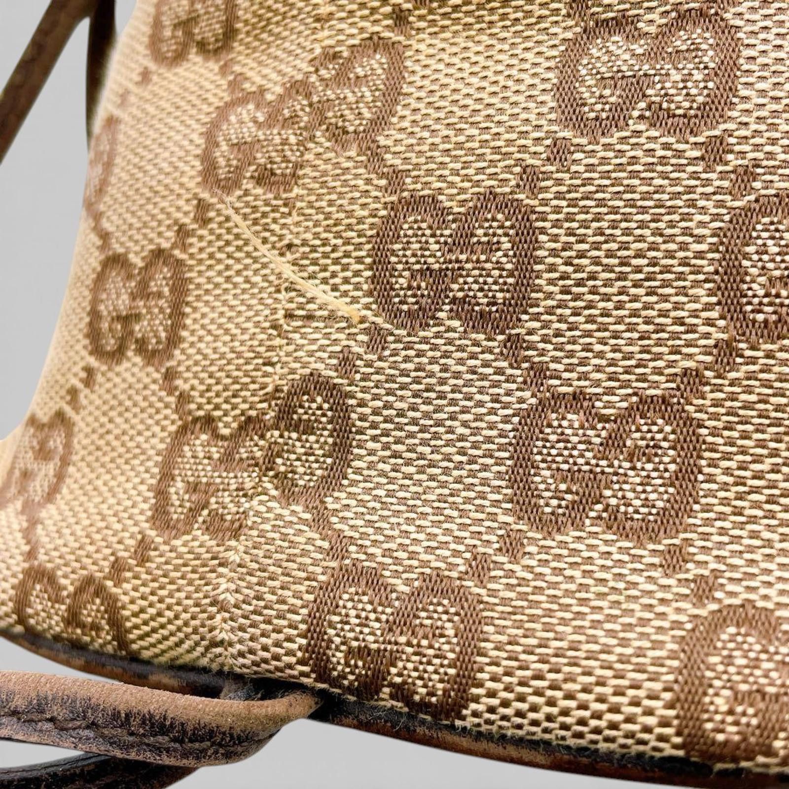 Gucci Gucci - Vintage GG Canvas Drawstring Bucket Bag Size ONE SIZE - 8 Thumbnail