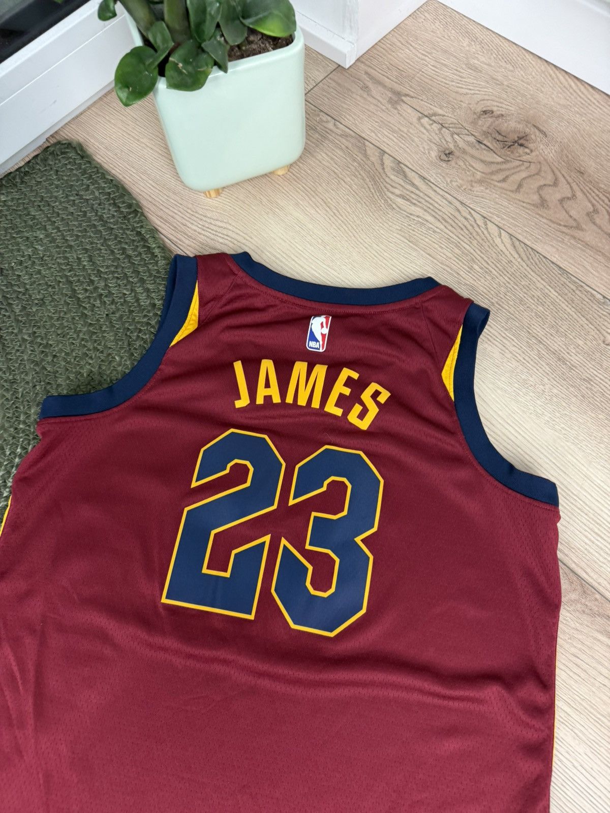 NBA Nike Cleveland Cavaliers Jersey #23 LeBron James Size US S / EU 44-46 / 1 - 8 Thumbnail