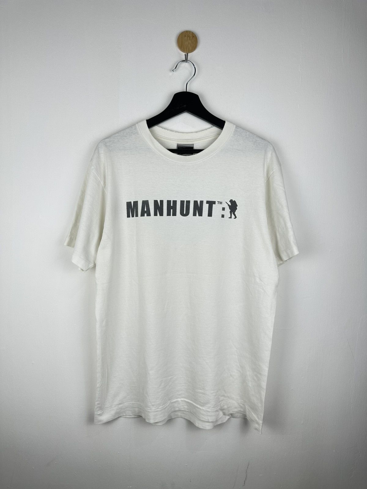 Bape Vintage Bape Man Hunt Tee Size US L / EU 52-54 / 3 - 2 Thumbnail
