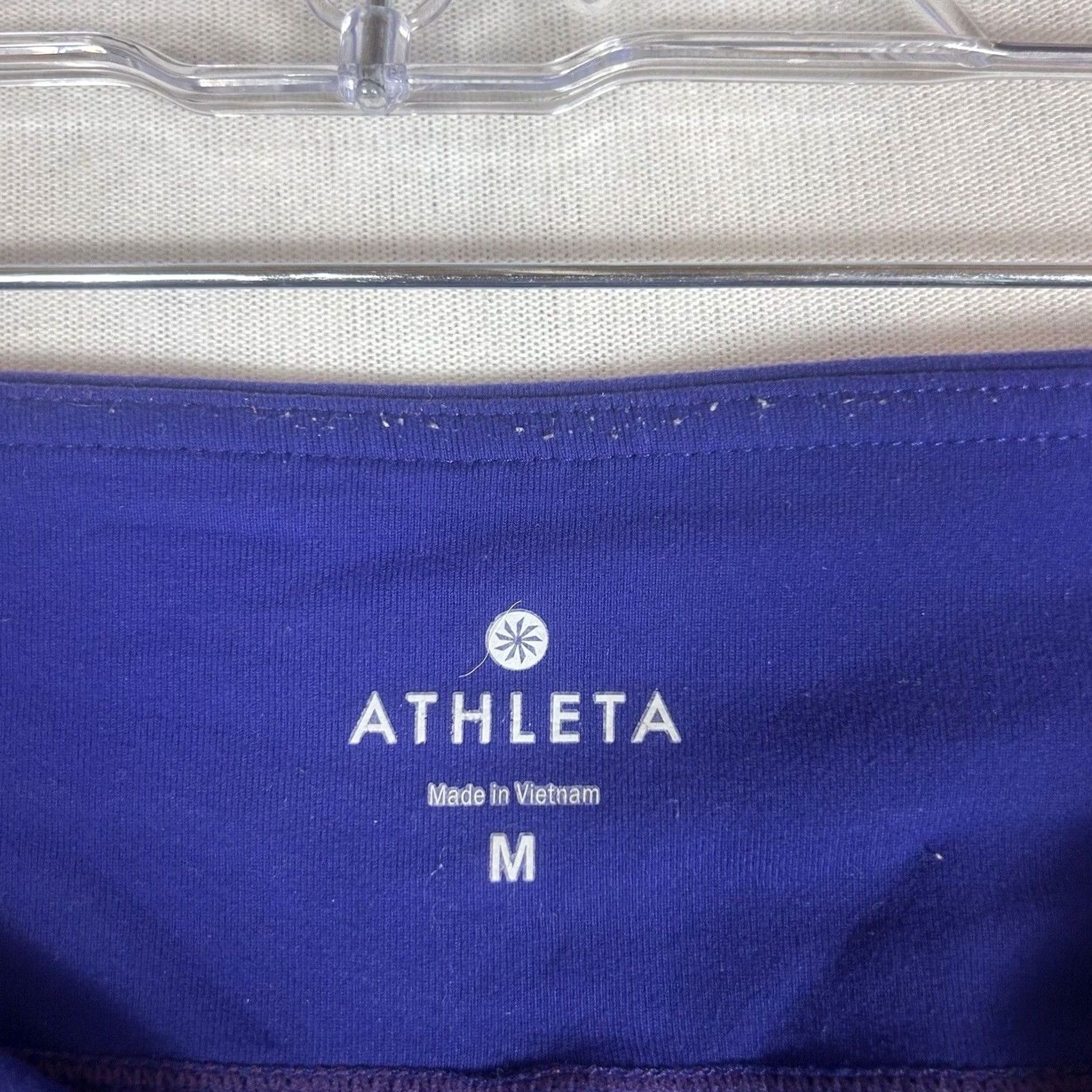 Athleta Athleta Capri Leggings M Purple Honeycomb Yoga Workout Stretch Capris Womens Size 32" / US 10 / IT 46 - 2 Thumbnail