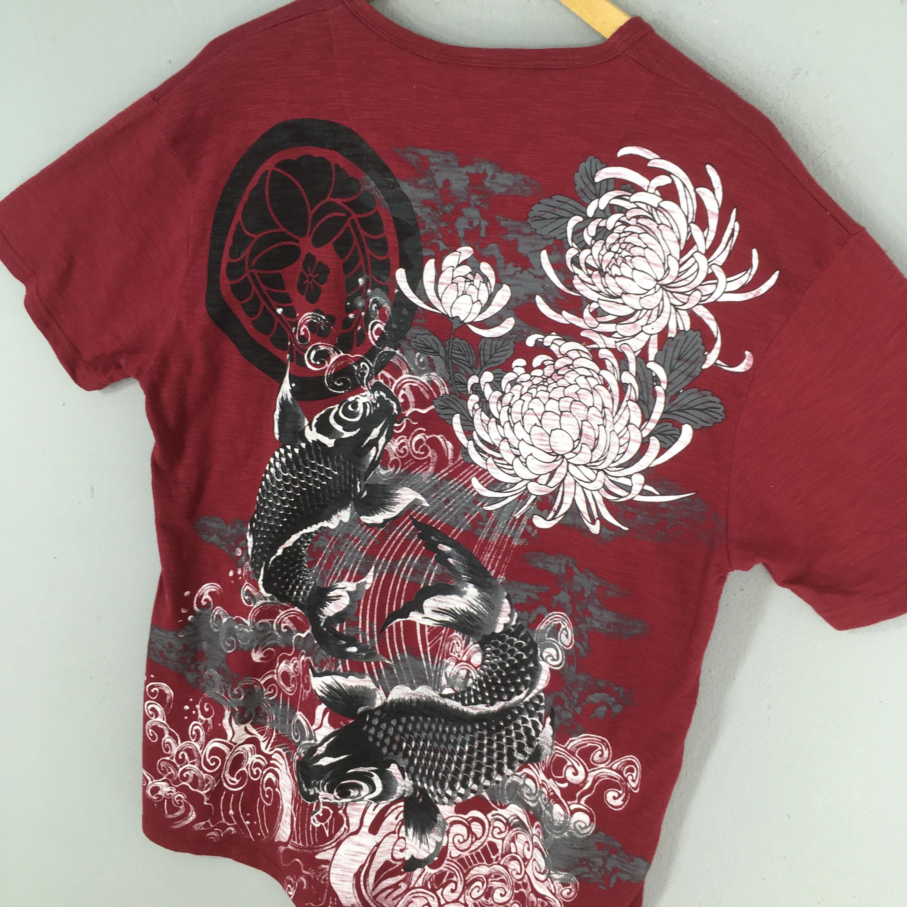 Japanese Brand Vintage Fish Koi Japanese Culture Sukajan Red Tshirt Large Size US L / EU 52-54 / 3 - 9 Thumbnail