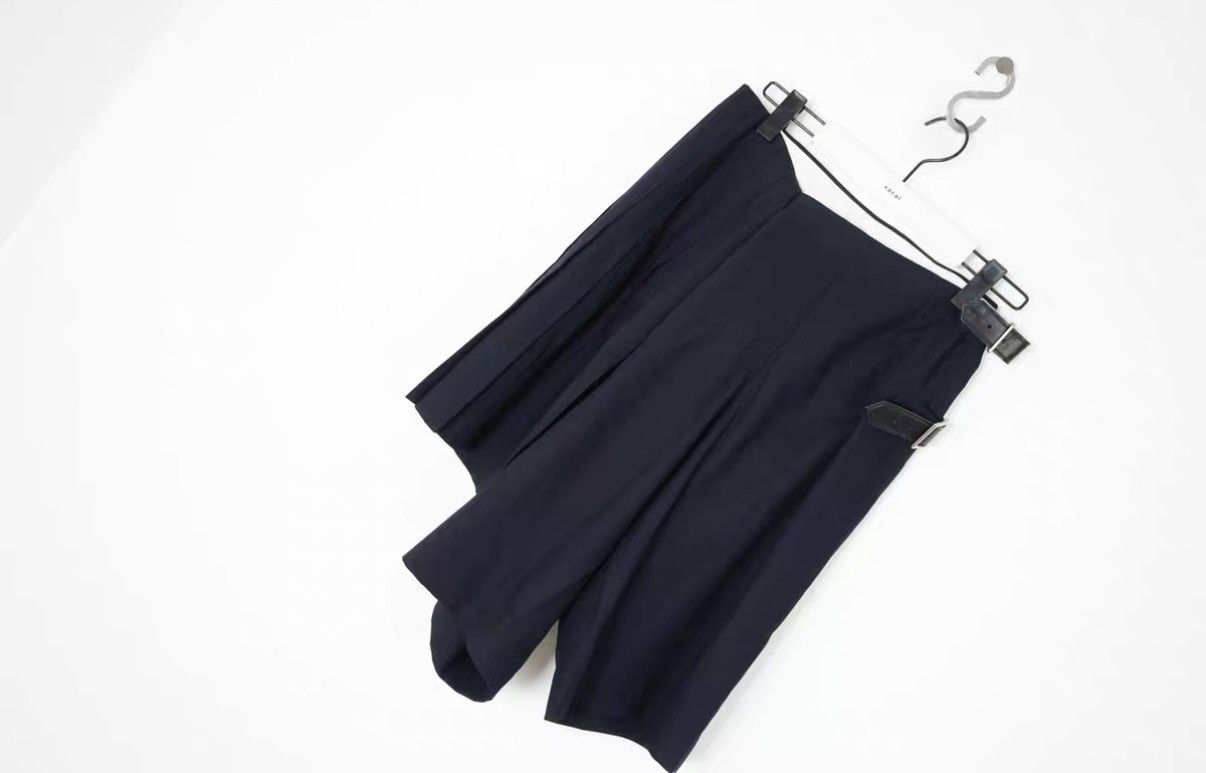Comme des Garcons Comme des Garçons Double Pleat Wool Shorts Size US 32 / EU 48 - 4 Thumbnail