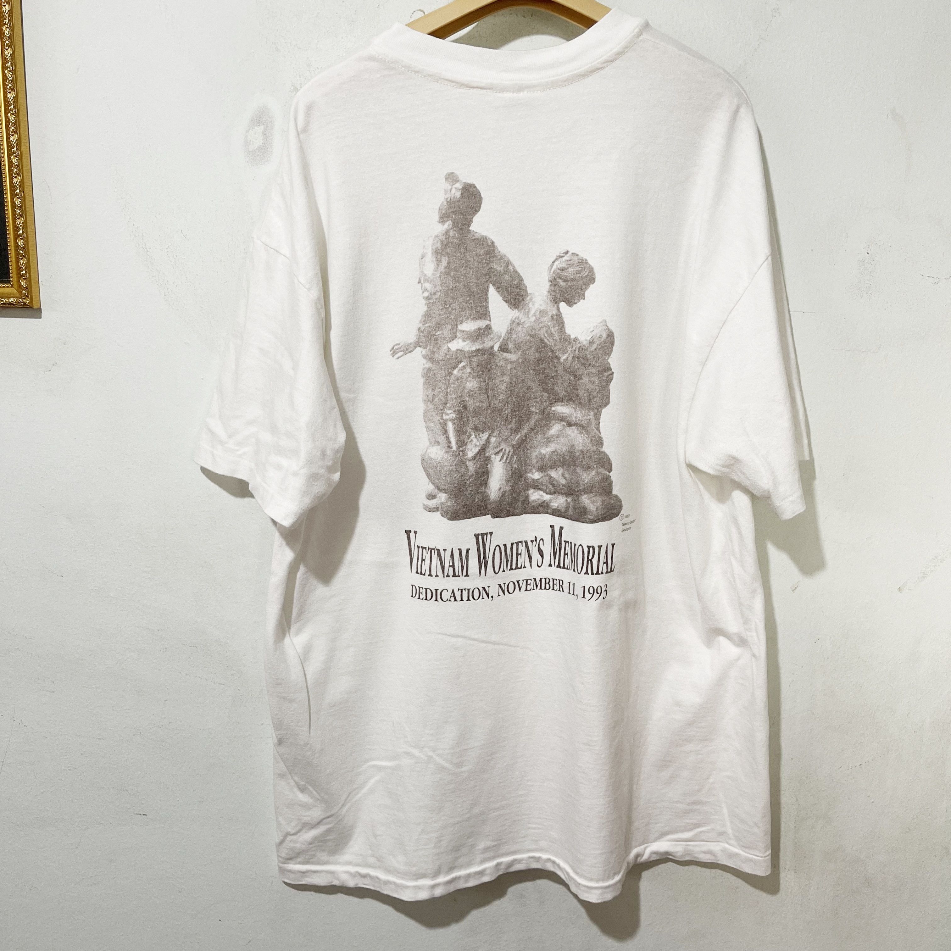 Vintage Vintage 1992 Vietnam Women’s Memorial Project T-Shirt Size US L / EU 52-54 / 3 - 4 Thumbnail