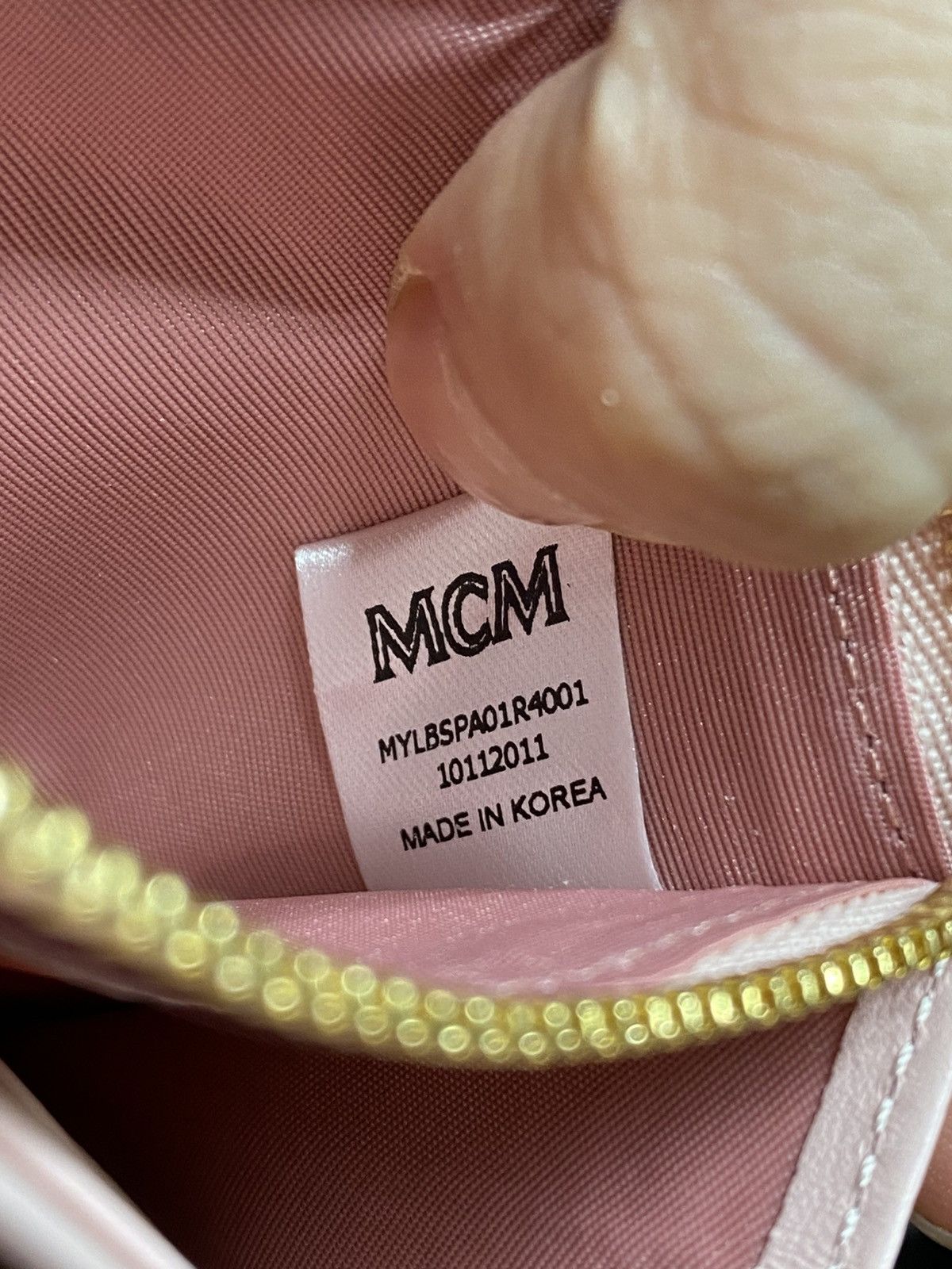 Designer MCM White Leather Crossbody Chain Messenger Leather Bag Size ONE SIZE - 7 Thumbnail