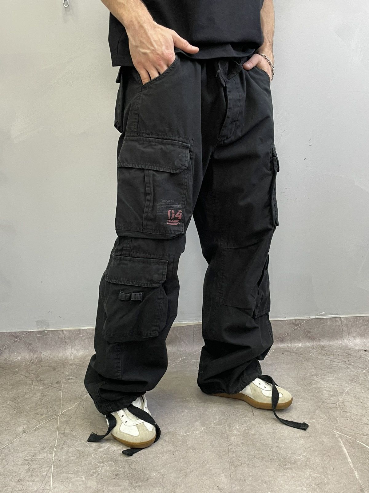 Other rare baggy wide multipocket y2k style cargo pants black Size US 35 - 1 Thumbnail