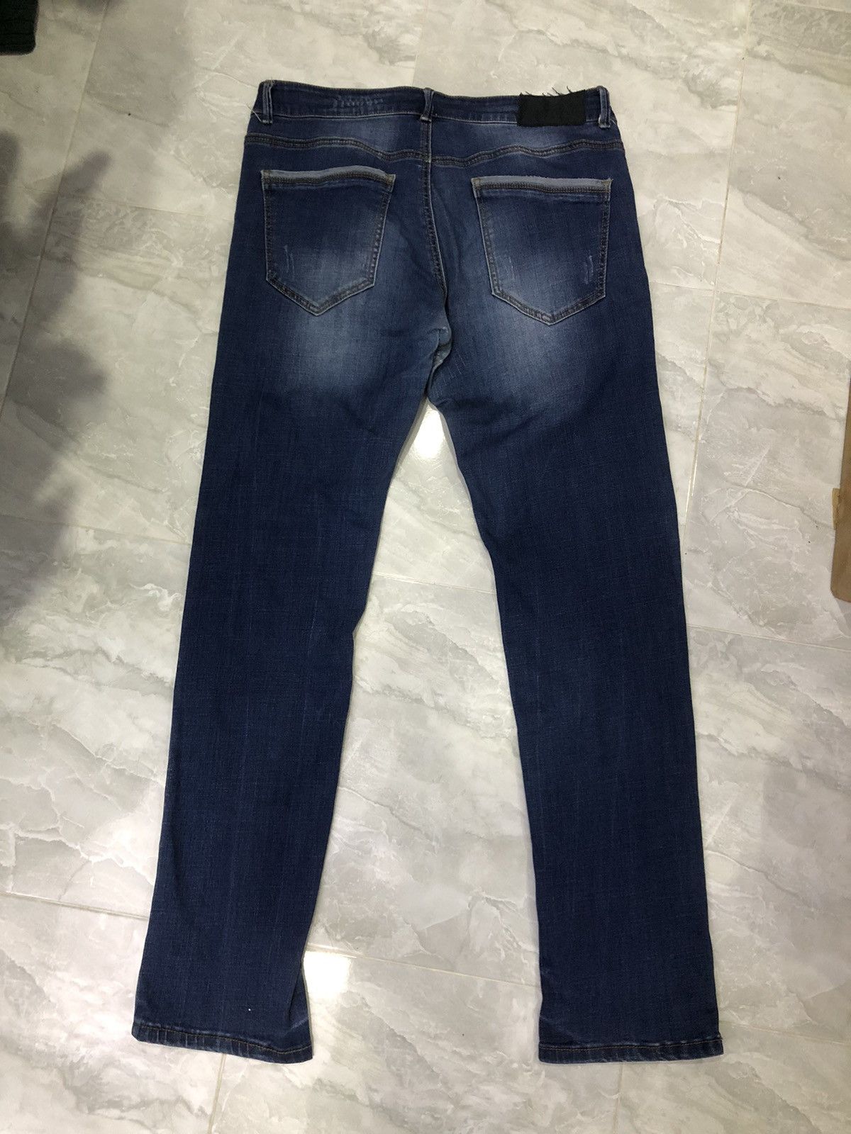Designer × Kenneth Cole Kenneth Cole New York Distressed Repair Jeans – Size 34 Size US 34 / EU 50 - 9 Thumbnail