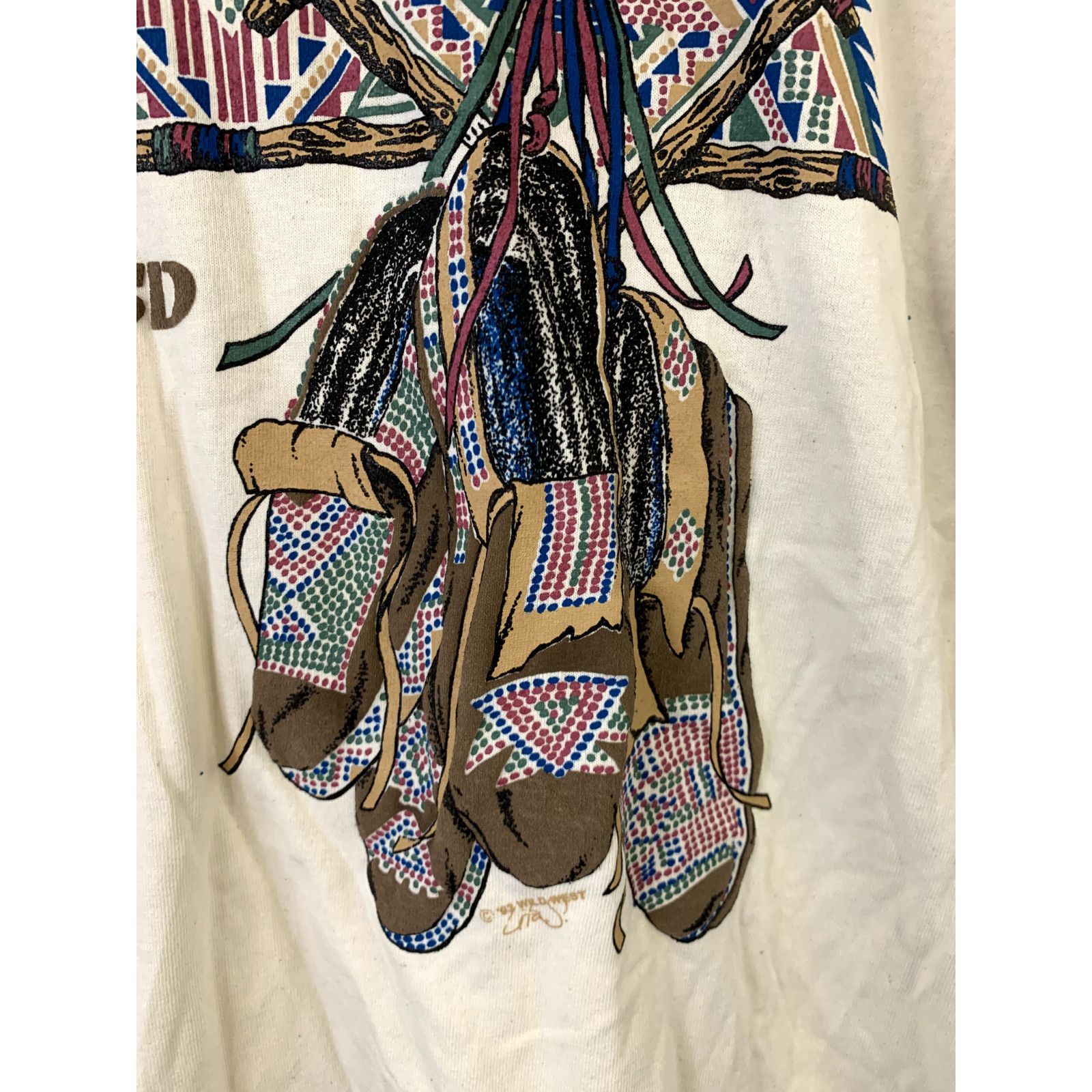 Jerzees × Vintage Vintage South Dakota Black Hills Tribal Graphic Beige Shirt Size US L / EU 52-54 / 3 - 5 Thumbnail