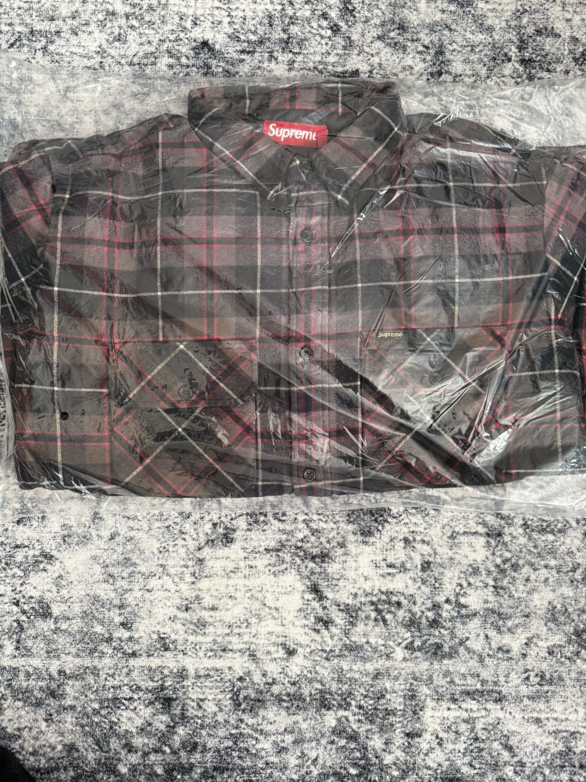 Supreme Supreme Quilted Plaid Shirt Grey size L IN HAND‼️ Size US L / EU 52-54 / 3 - 2 Thumbnail