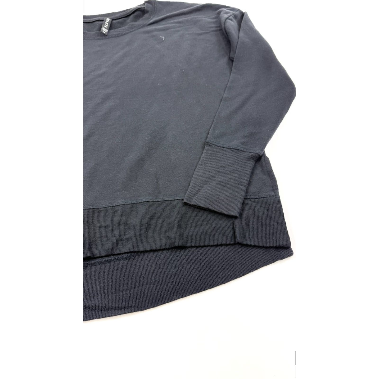 Athleta Athleta Sweater Womens Medium Black Pullover Long Sleeve Lightweight Modal Blend Top Size M / US 6-8 / IT 42-44 - 2 Thumbnail