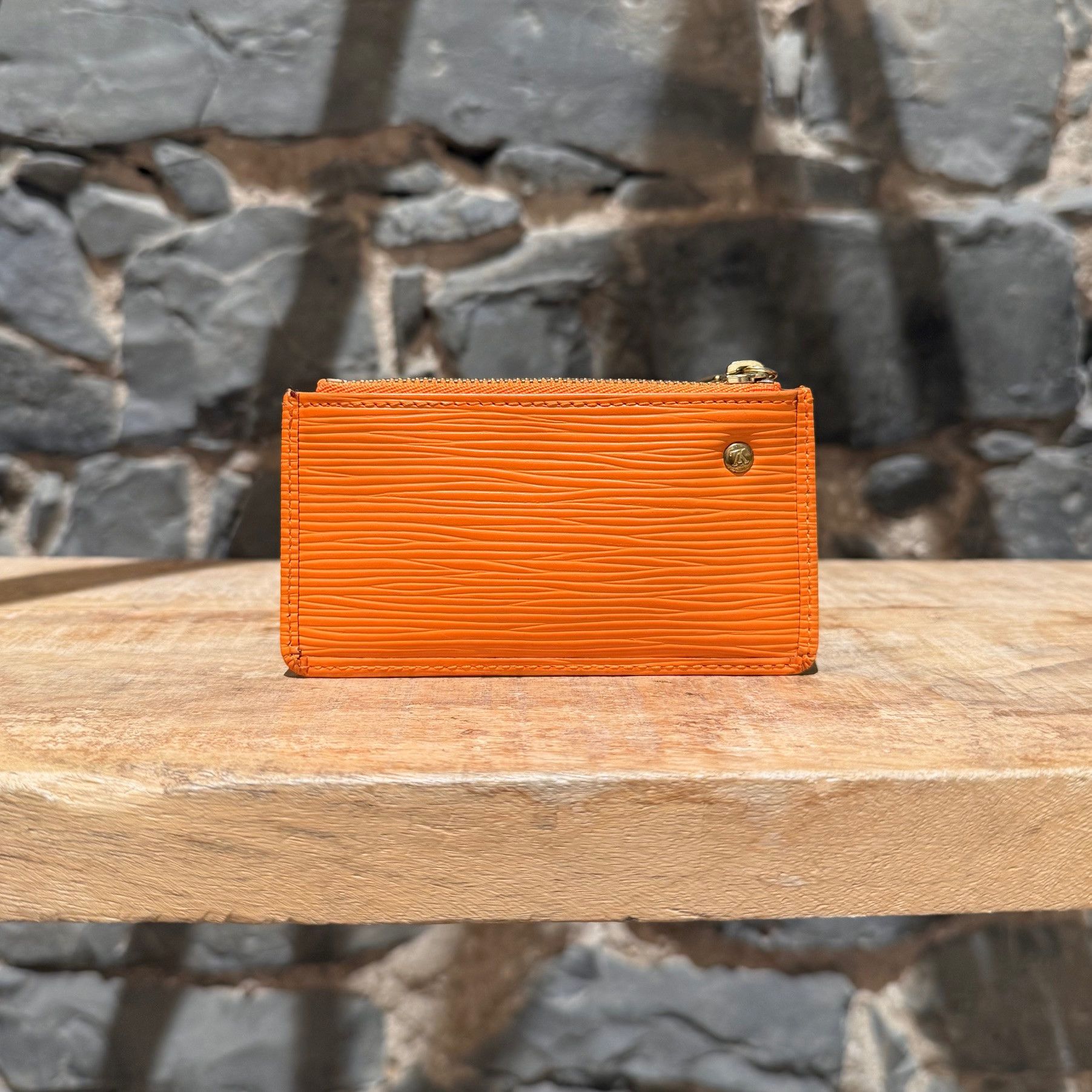 Louis Vuitton Louis Vuitton Vintage 2003 Orange Epi Leather Zip Key Pouch Size ONE SIZE - 3 Thumbnail