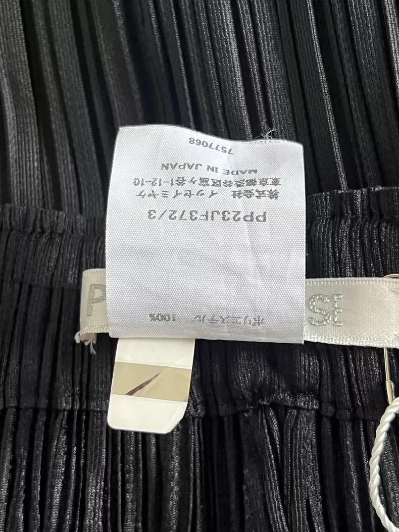 Issey Miyake Issey Miyake size:3 Black pleated trousers Size 22" - 4 Thumbnail
