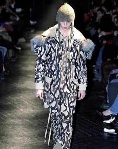 Number (N)ine AW2004 Number (N)ine ‘Crying Hearts’ Tribal Print Sweatpants Size US 28 / EU 44 - 5 Thumbnail