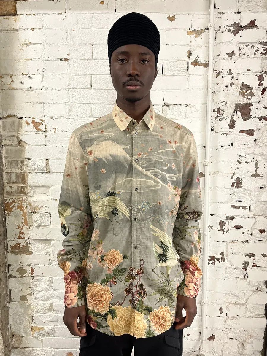 Dolce & Gabbana 2010s Dolce & Gabbana Floral Print Fantasy Shirt Size US M / EU 48-50 / 2 - 1 Thumbnail