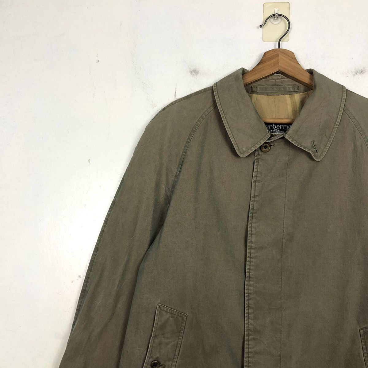 Burberry 💥VINTAGE TRENCH COAT LONG JACKET BURBERRYS MADE IN ENGLAND Size US M / EU 48-50 / 2 - 10 Thumbnail