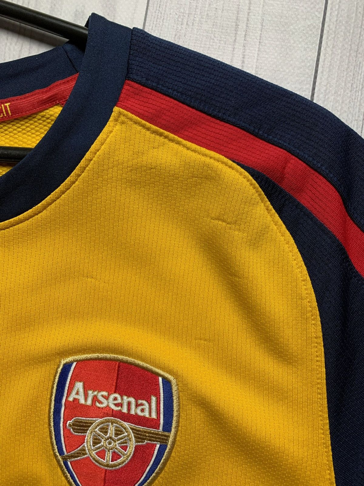 Nike × Vintage Vintage Arsenal soccer jersey Nike yellow size M Size US M / EU 48-50 / 2 - 7 Thumbnail