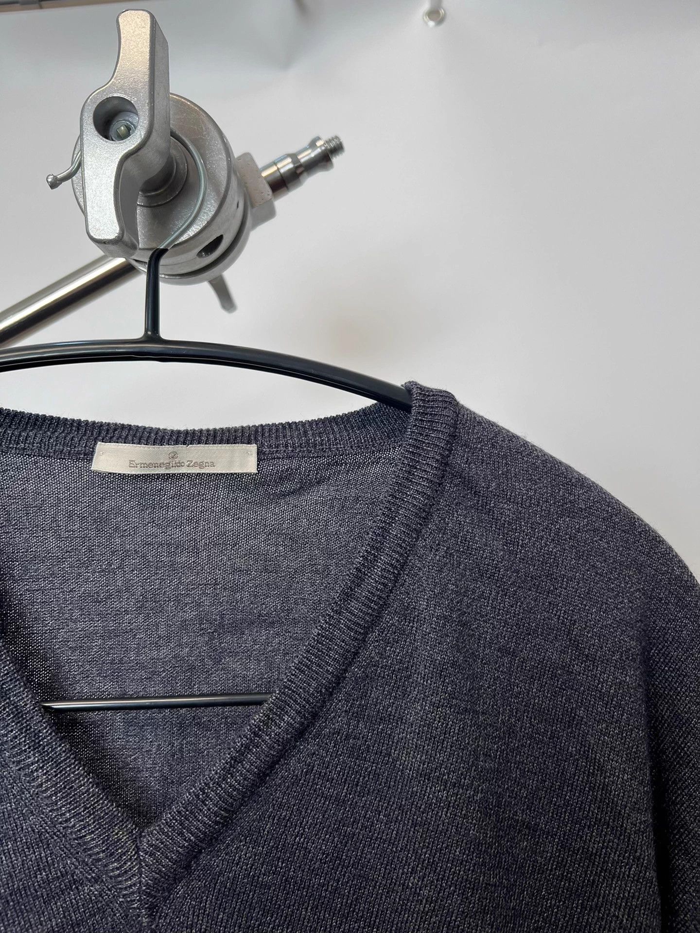 Other Zegna Wool V-neck Knit Sweater Loro Shoulder Size 52 Size US L / EU 52-54 / 3 - 7 Thumbnail