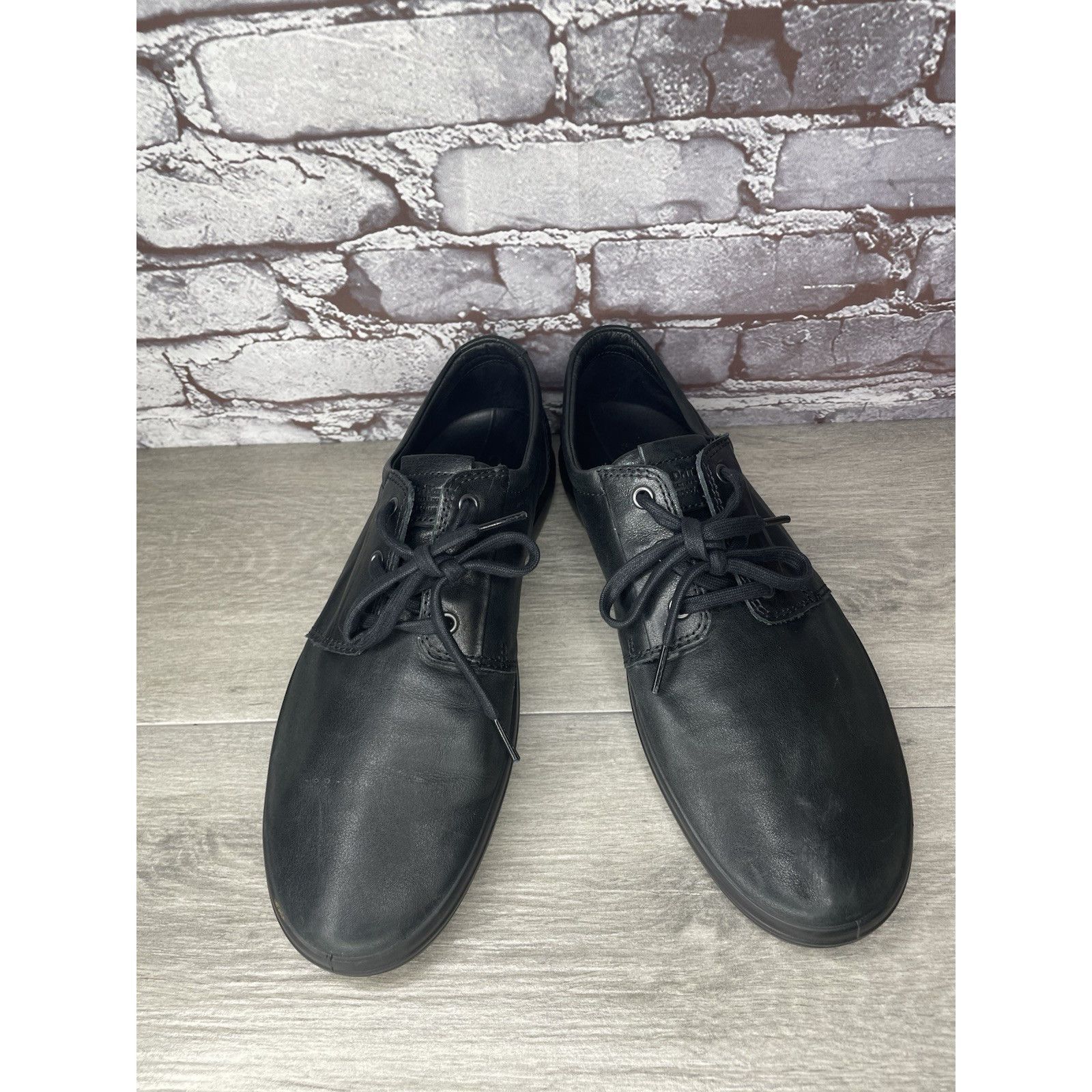 Ecco ECCO Danish Design Black Leather Triple Black Casual Sneaker Size US 10 / EU 43 - 4 Thumbnail