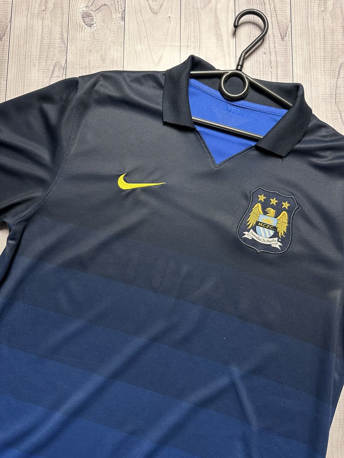 Nike × Vintage Vintage Nike Manchester City soccer jersey rare away Size US L / EU 52-54 / 3 - 3 Thumbnail