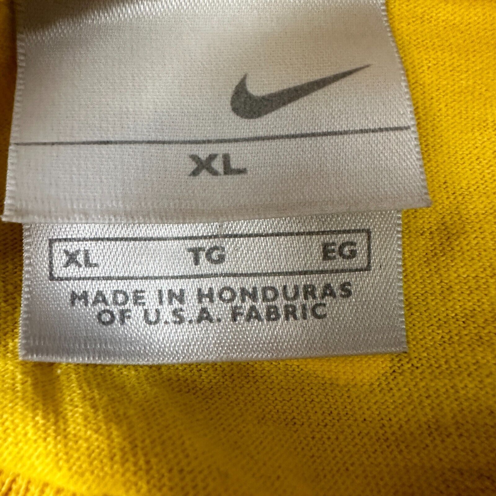 Nike Vintage Nike Swoosh T-Shirt Men XL Yellow 100% Cotton Size US XL / EU 56 / 4 - 4 Thumbnail