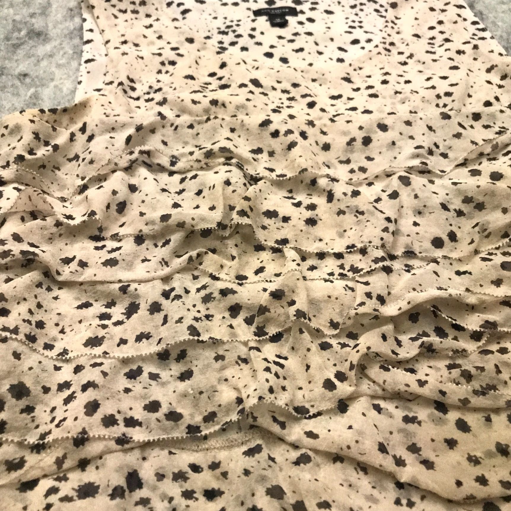 Ann Taylor VINTAGE Ann Taylor Blouse Shirt Women's Medium Tan Beige Silk Lined Sleeveless Round Neck Pullover Casual Party/Cocktail Travel Regular Womens Size M / US 6-8 / IT 42-44 - 2 Thumbnail