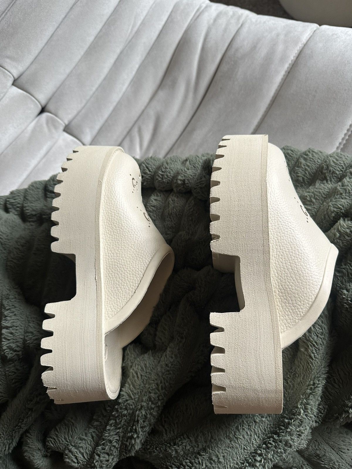 Gucci Gucci Guccisima Slides Size US 6 / EU 39 - 9 Thumbnail