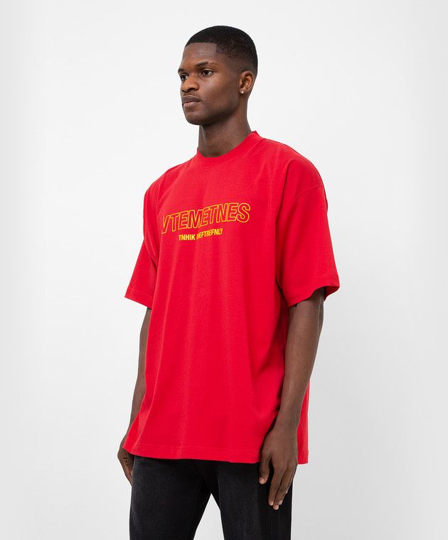 Vetements o1y0924 T-Shirt in Red Size US M / EU 48-50 / 2 - 3 Thumbnail