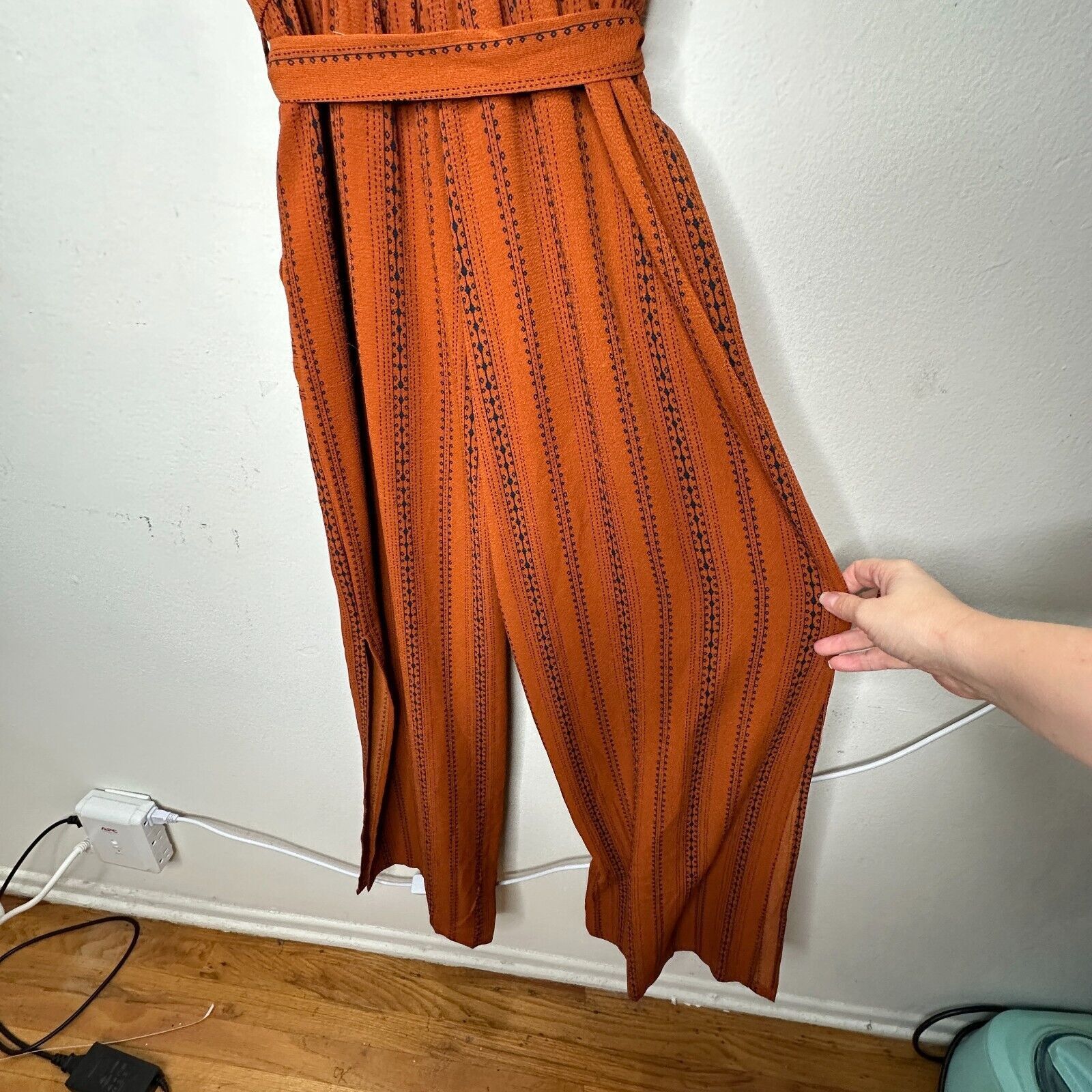 Other E & M Rust Aztec VNeck Spaghetti Strap Tie Waist Jumpsuit Size 30" / US 8 / IT 44 - 8 Thumbnail