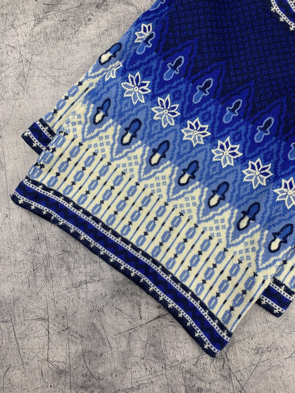 Vintage Vintage Vrikke Wool Sweater Norway Style Rare 90s Size US S / EU 44-46 / 1 - 3 Thumbnail
