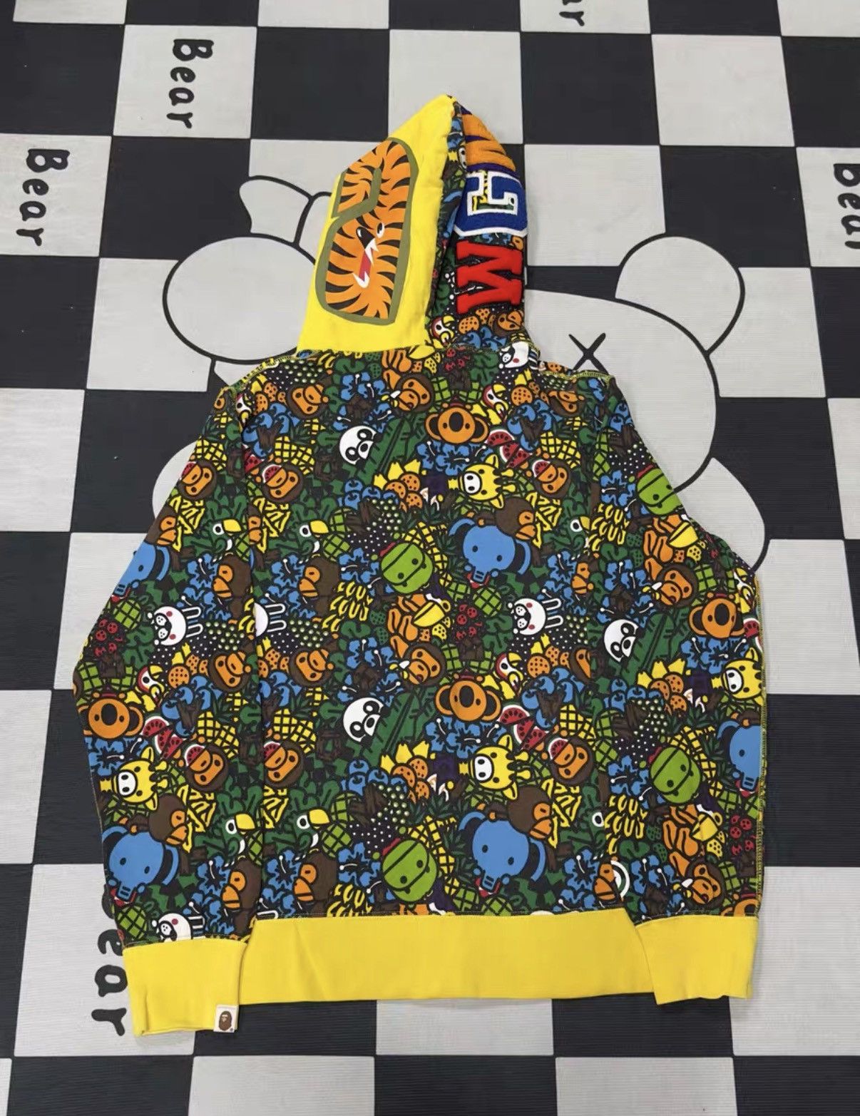 Bape BAPE Shark Head Hooded Jacket K5 Size US XXL / EU 58 / 5 - 2 Thumbnail