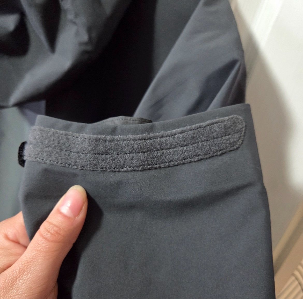 Arc'teryx Arcteryx Alpha SV Size US L / EU 52-54 / 3 - 4 Thumbnail