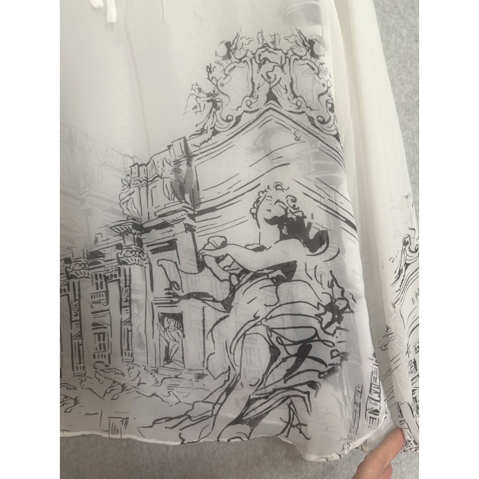 Vintage Dennis by Dennis Basso Blouse Womens 10 White City Scenic Print Sheer Tunic Top Size L / US 10 / IT 46 - 2 Thumbnail